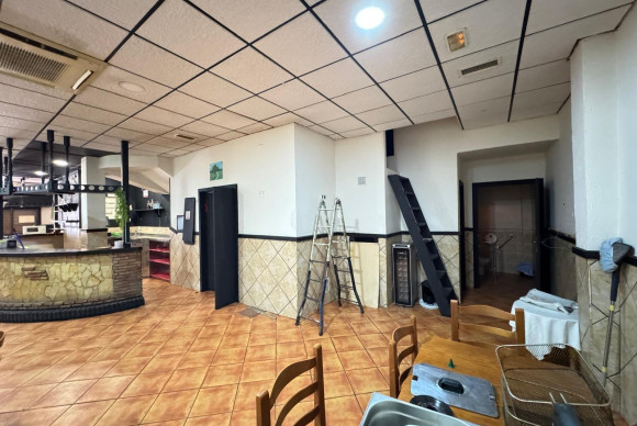 Revente - Negocio - Torrevieja - Estacion de autobuses