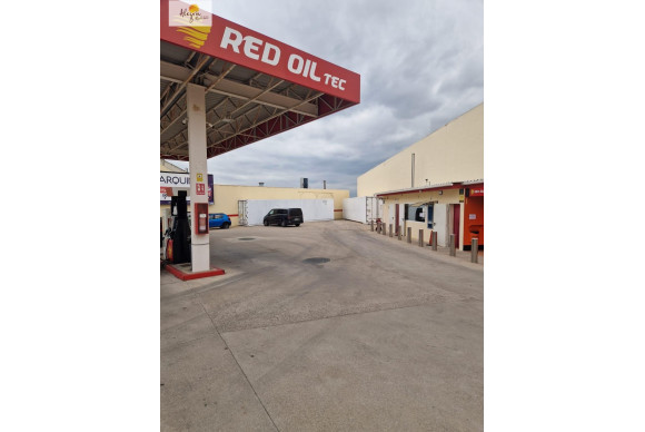 Alquiler a largo plazo - Nave industrial - La Pobla de Vallbona - Núcleo Urbano