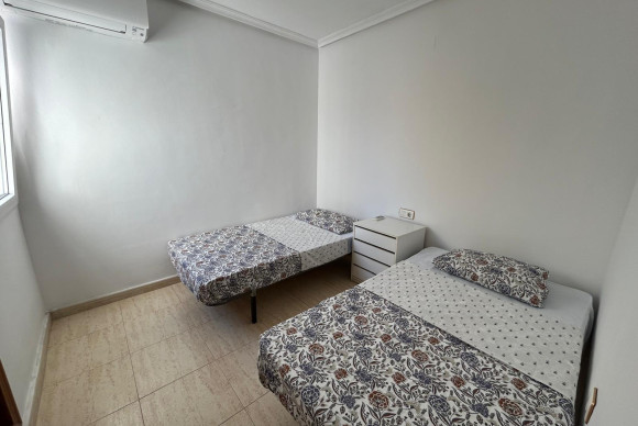 Herverkoop - Duplex Woning - Torrevieja - Torreblanca