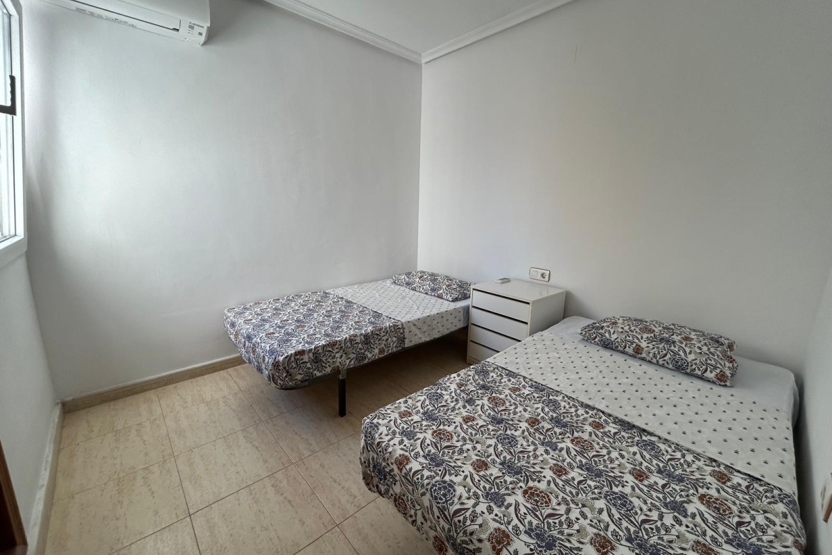 Herverkoop - Duplex Woning - Torrevieja - Torreblanca