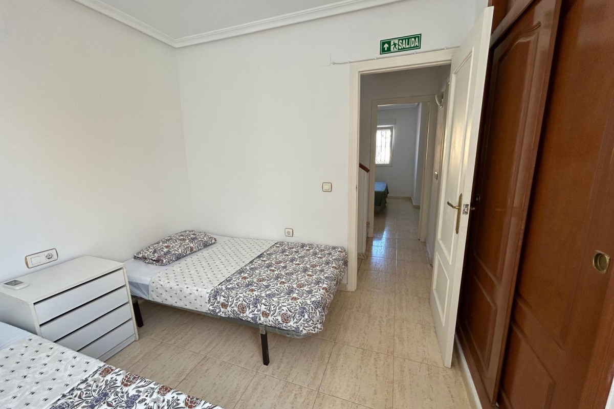 Herverkoop - Duplex Woning - Torrevieja - Torreblanca