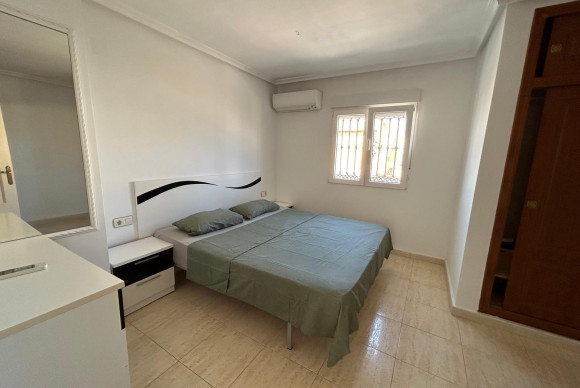 Herverkoop - Duplex Woning - Torrevieja - Torreblanca