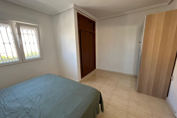 Herverkoop - Duplex Woning - Torrevieja - Torreblanca