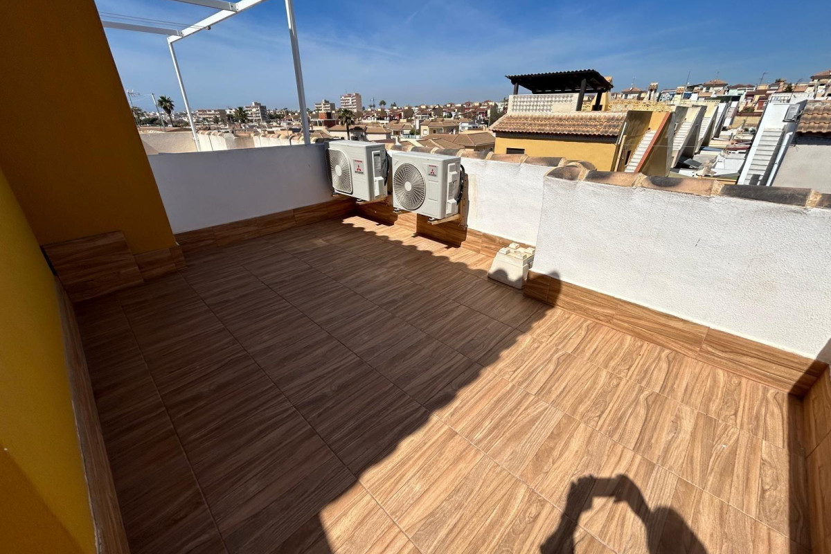 Herverkoop - Duplex Woning - Torrevieja - Torreblanca