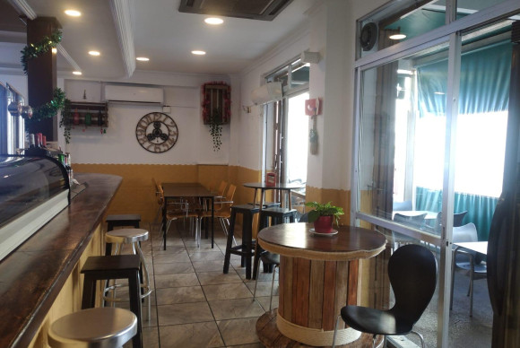 Revente - Commercial Unit - Alicante - San Gabriel