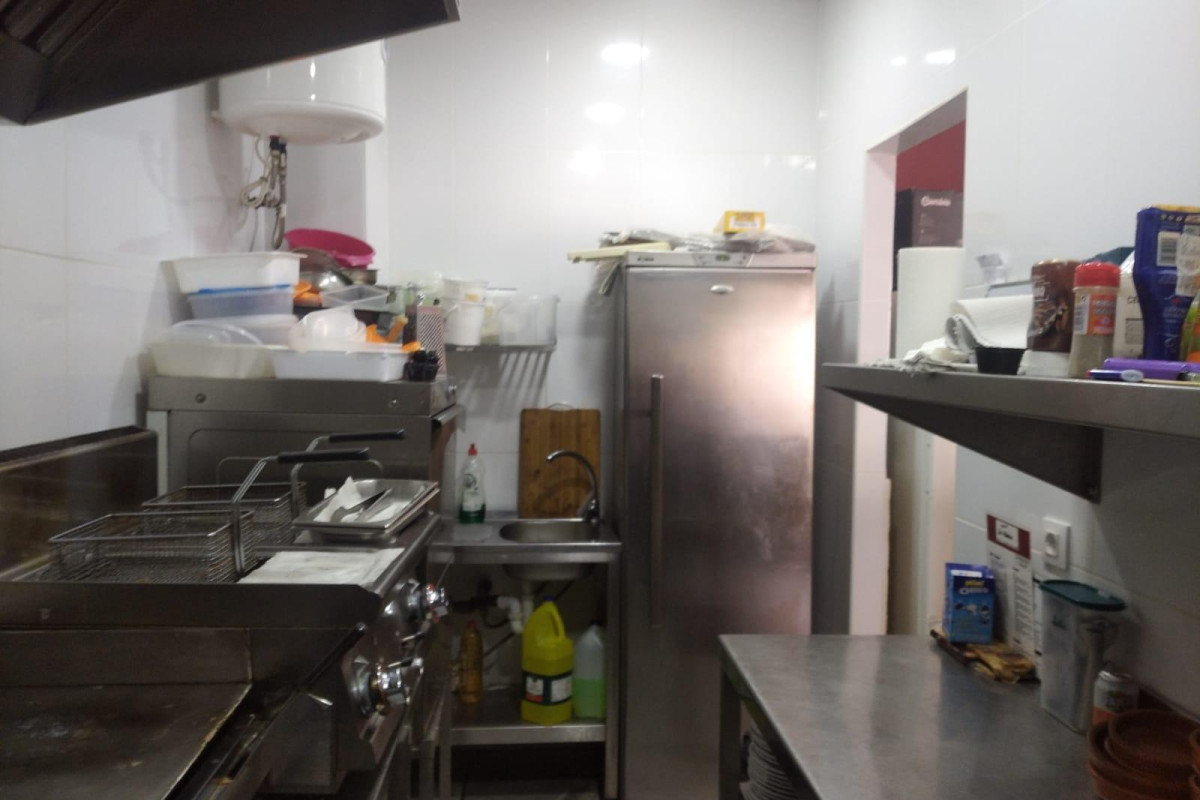 Revente - Commercial Unit - Alicante - San Gabriel