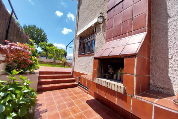 Revente - House - Pozuelo de Alarcon - Zona Pueblo