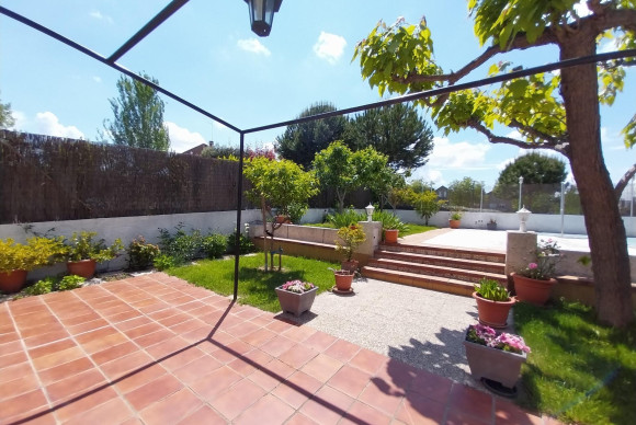 Revente - House - Pozuelo de Alarcon - Zona Pueblo