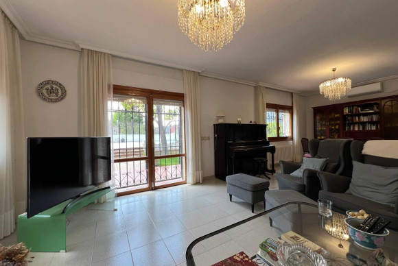Revente - House - Pozuelo de Alarcon - Zona Pueblo