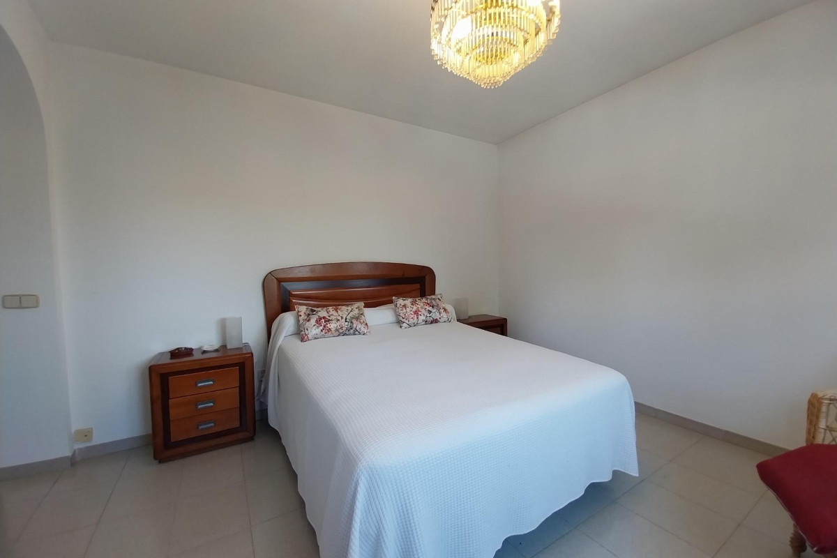 Revente - House - Pozuelo de Alarcon - Zona Pueblo