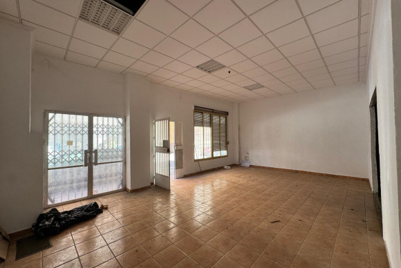 Herverkoop - Winkel Ruimte - Torrevieja - Centro