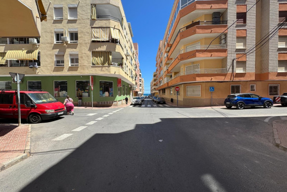 Herverkoop - Winkel Ruimte - Torrevieja - Centro