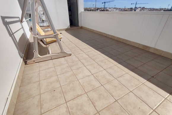 Reventa - Apartamento / piso - Torrevieja - Paseo maritimo