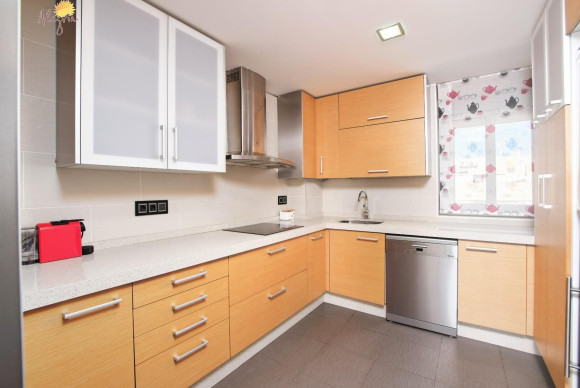 Revente - Appartement - Torrevieja - Paseo maritimo