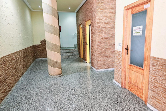 Herverkoop - Appartement  - Torrevieja - Estacion de autobuses