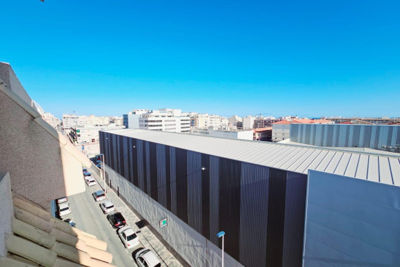 Herverkoop - Appartement  - Torrevieja - Estacion de autobuses