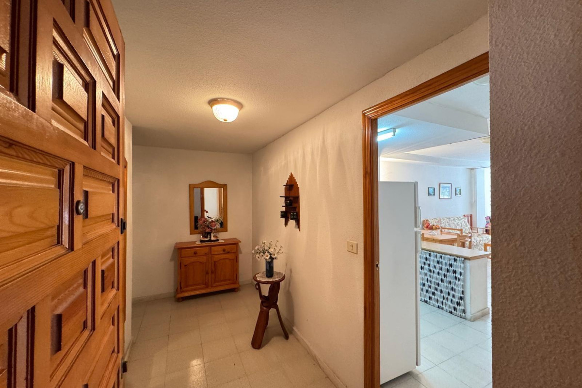 Resale - Apartment  - Torrevieja - Centro