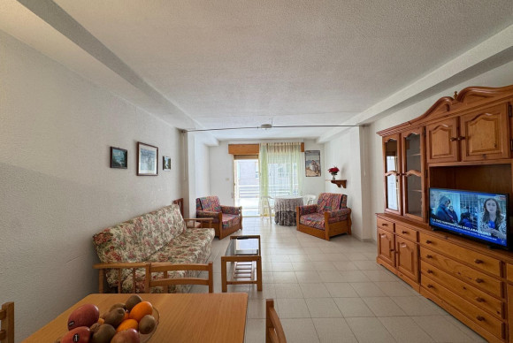 Resale - Apartment  - Torrevieja - Centro