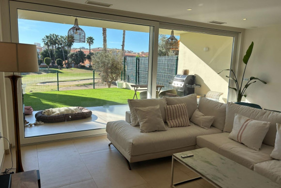 Revente - Pareado - San Juan Playa - Golf