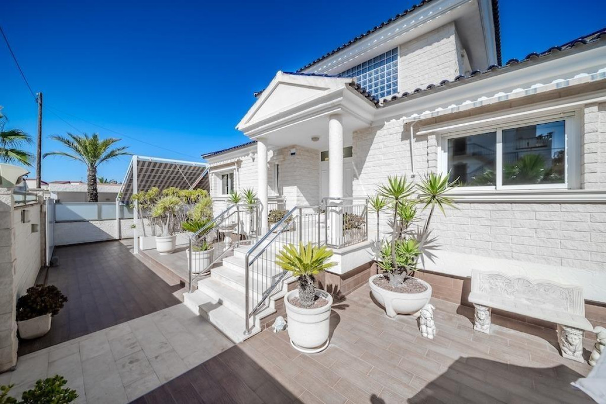 Reventa - Villa de Lujo - Torrevieja - Torre la mata