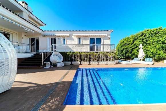 Reventa - Villa de Lujo - Torrevieja - Torre la mata