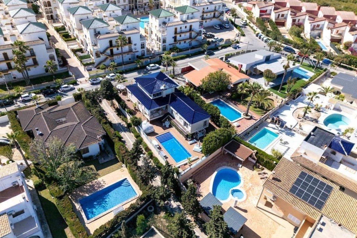 Reventa - Villa de Lujo - Torrevieja - Torre la mata