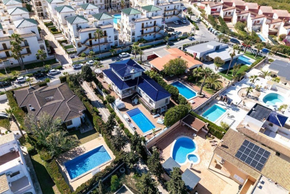 Reventa - Villa de Lujo - Torrevieja - Torre la mata