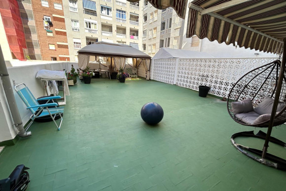 Revente - Appartement - Torrevieja - Centro