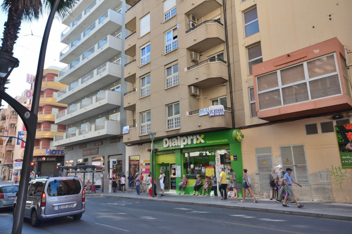 Herverkoop - Winkel Ruimte - Torrevieja - Centro