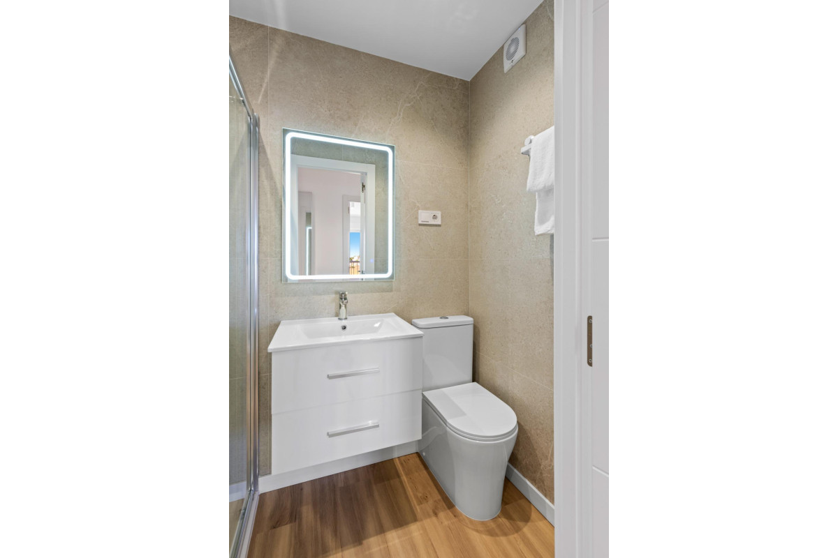 Reventa - Apartamento / piso - Torrevieja - Punta prima