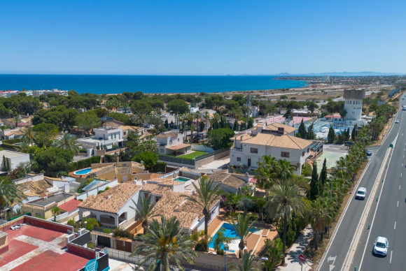 Herverkoop - Villa - Orihuela Costa - Rocio del Mar