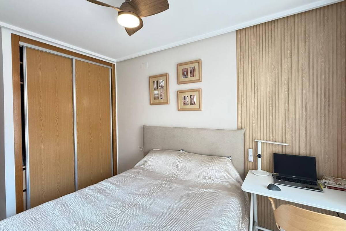 Reventa - Apartamento / piso - Torrevieja