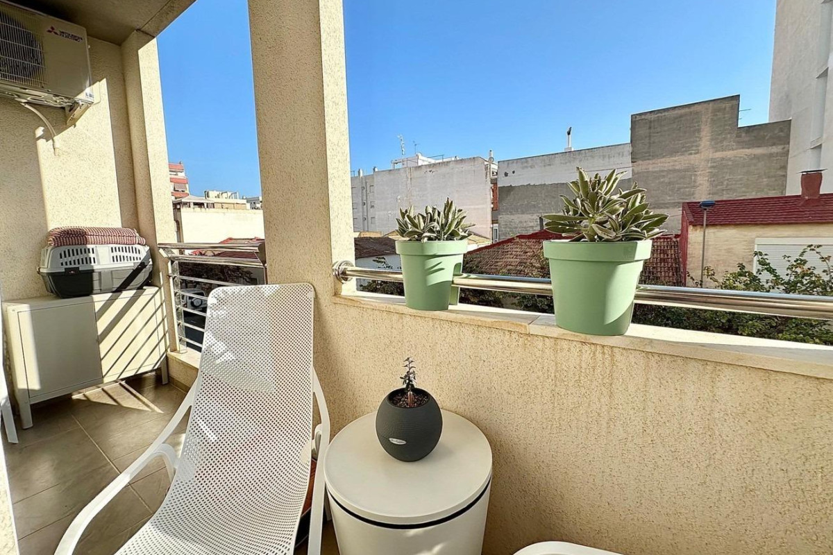 Reventa - Apartamento / piso - Torrevieja