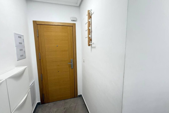 Reventa - Apartamento / piso - Torrevieja