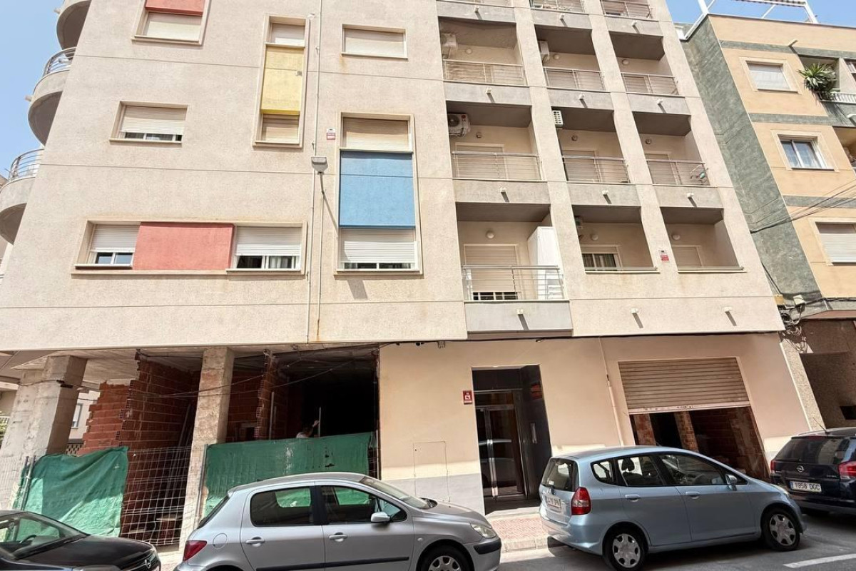 Reventa - Apartamento / piso - Torrevieja