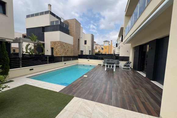 Herverkoop - LUXE VILLA - Orihuela Costa - Lomas de Cabo Roig