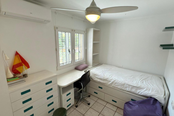 Reventa - House - Alicante - Vistahermosa