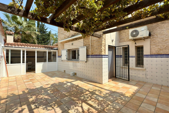 Reventa - House - Alicante - Vistahermosa