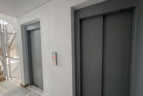 Herverkoop - Appartement  - Torrevieja - Centro