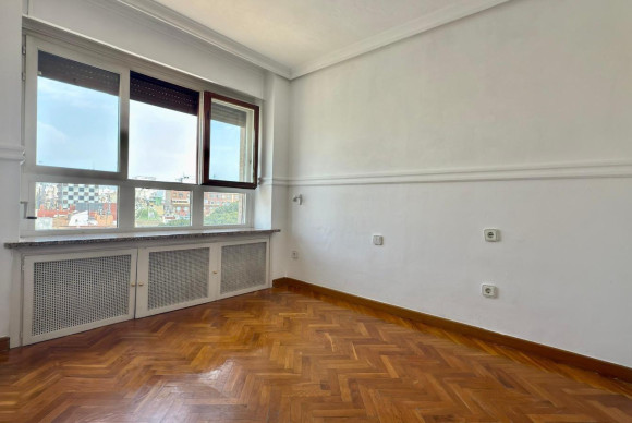 Herverkoop - Appartement  - Alicante - Centro