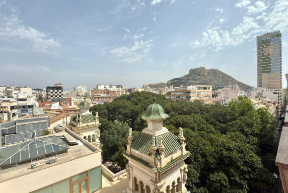 Herverkoop - Appartement  - Alicante - Centro