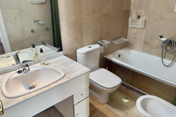 Herverkoop - Appartement  - Alicante - Centro