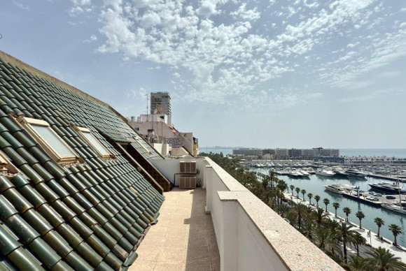 Herverkoop - Appartement  - Alicante - Centro