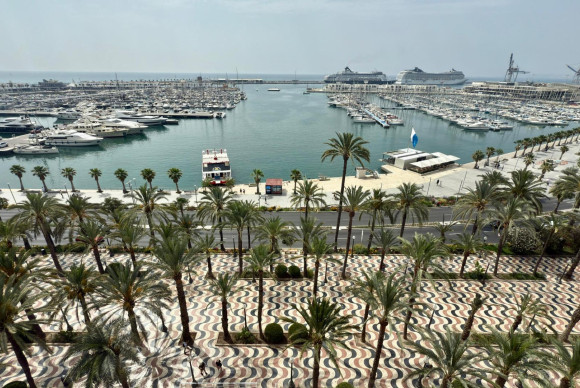 Herverkoop - Appartement  - Alicante - Centro