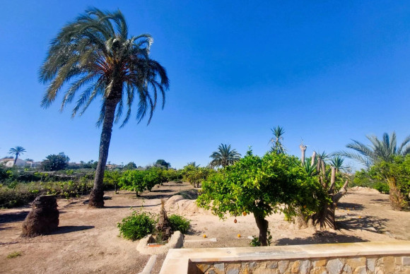 Reventa - Masía - LA MARINA