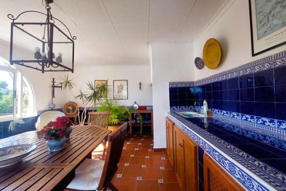 Reventa - Masía - LA MARINA