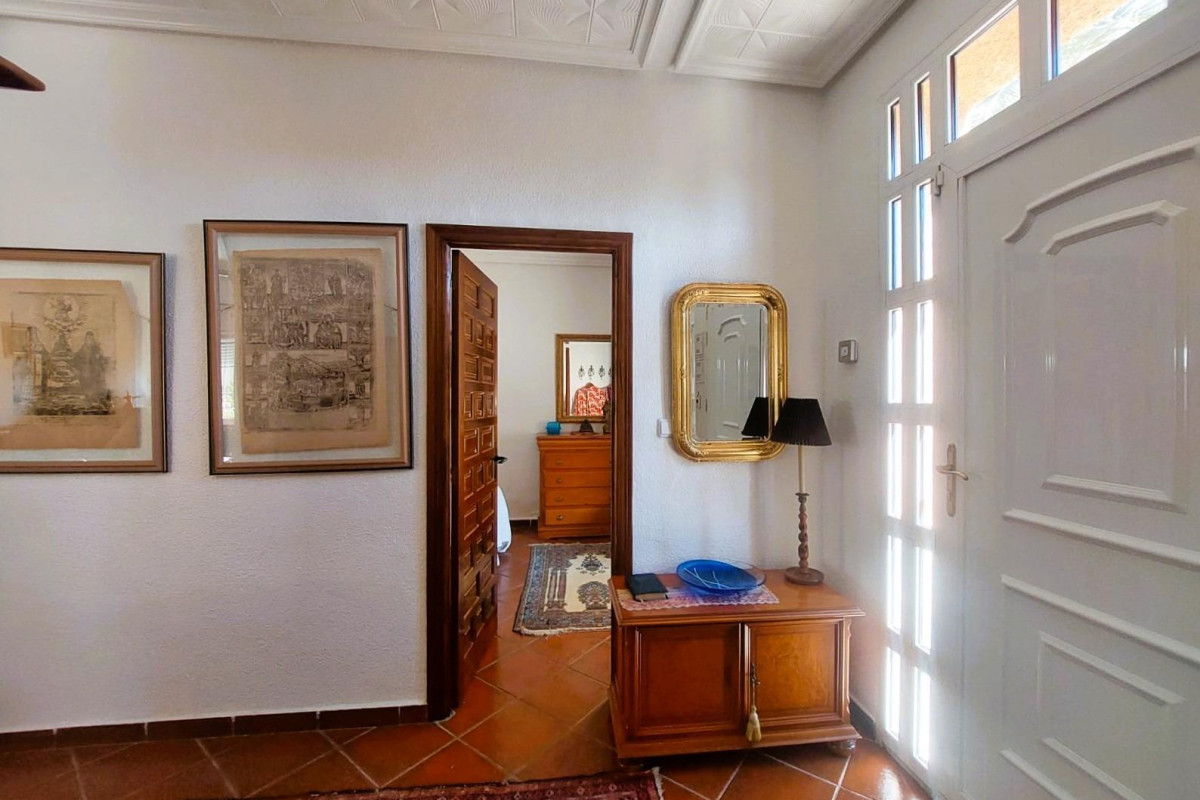 Reventa - Masía - LA MARINA