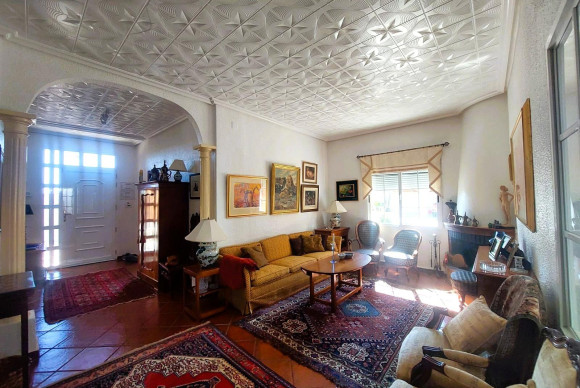 Reventa - Masía - LA MARINA