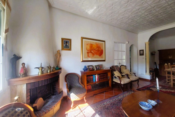 Reventa - Masía - LA MARINA