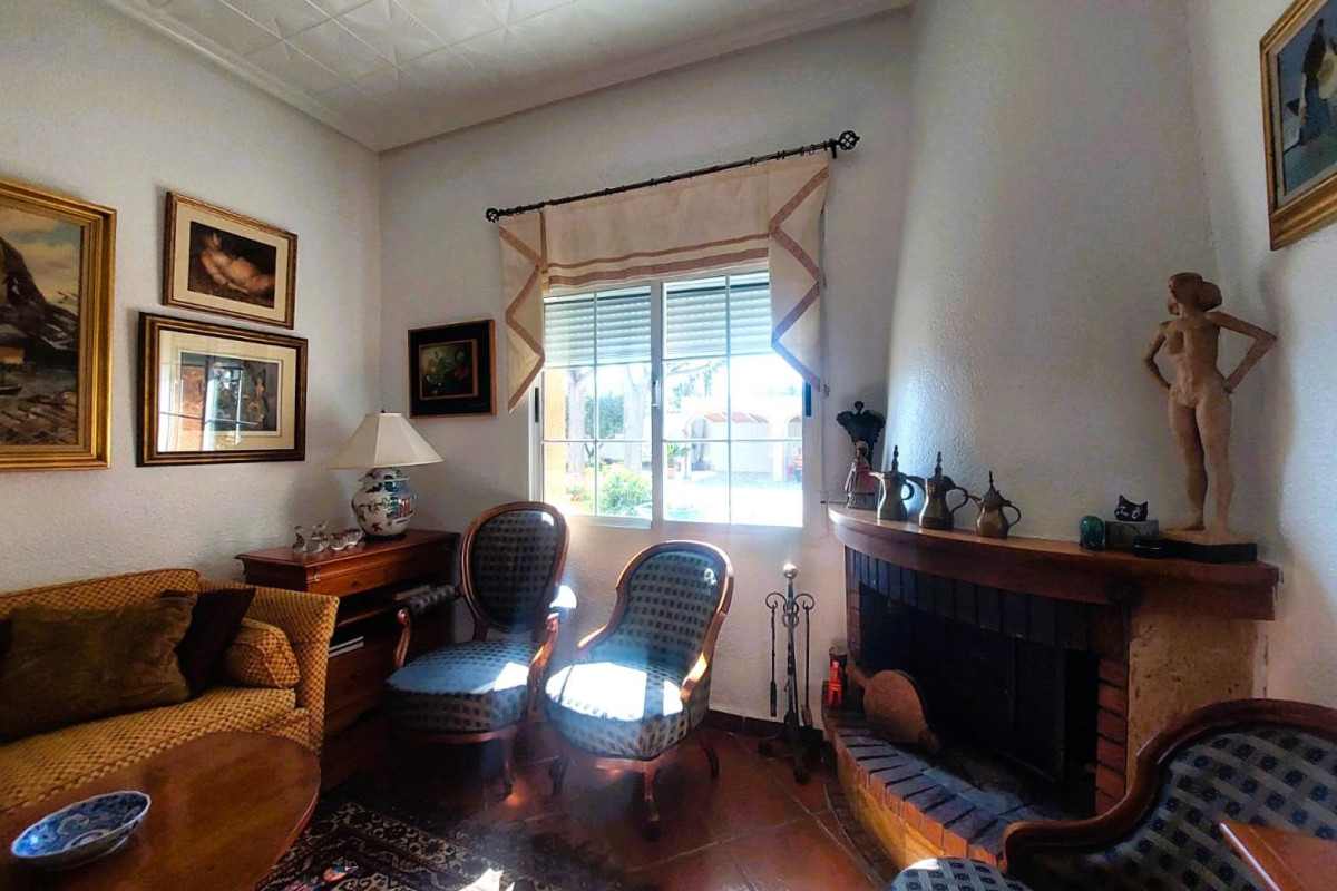 Reventa - Masía - LA MARINA